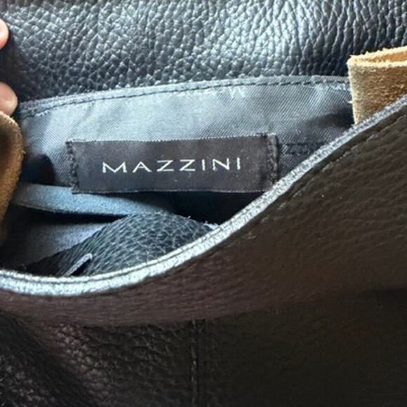 Mazzini Black Leather Expandable Backpack main image 11
